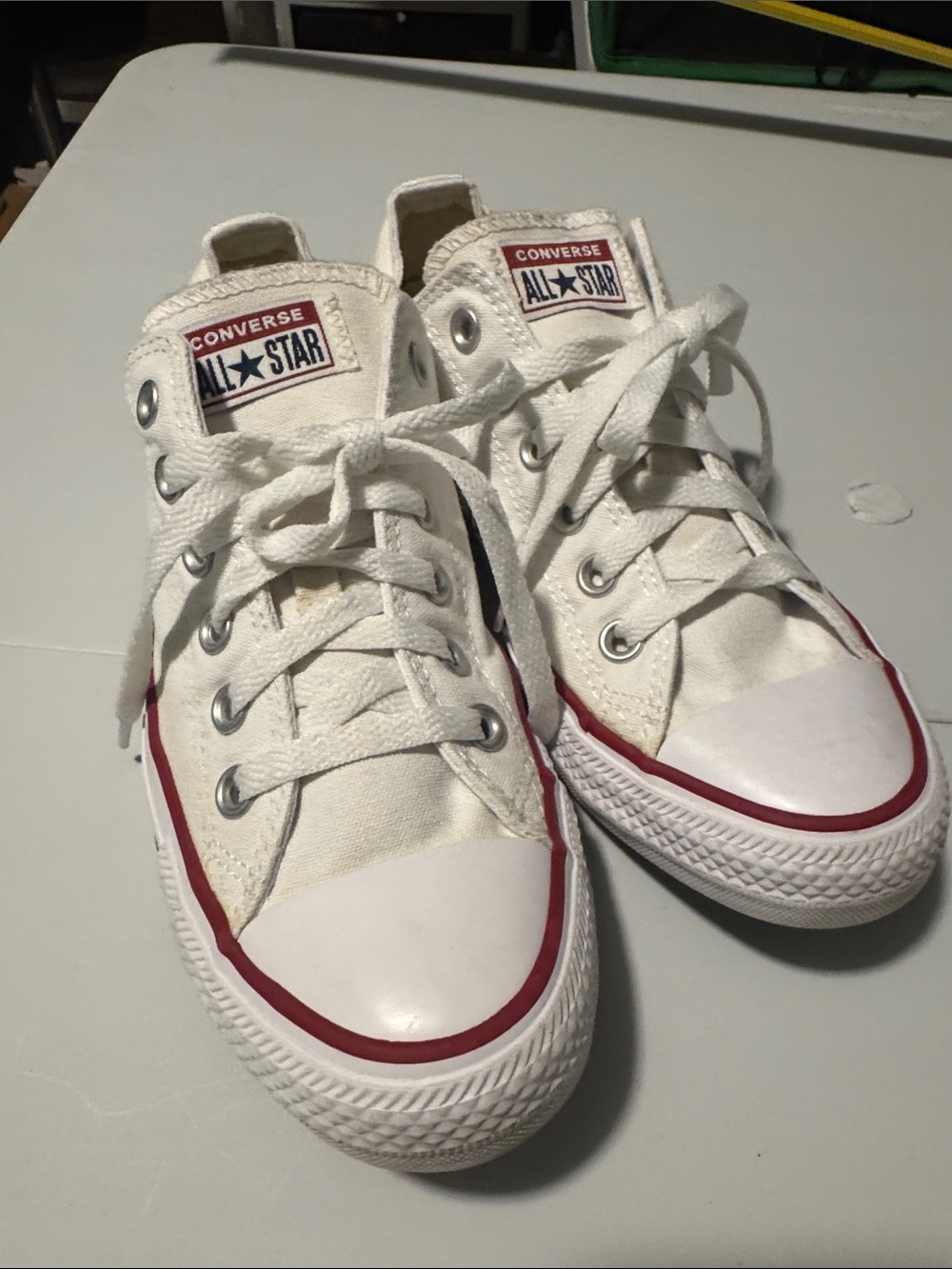 Classic Converse Chuck Taylor All Star Sneakers in White Size 6 MEN, 8 WOMEN